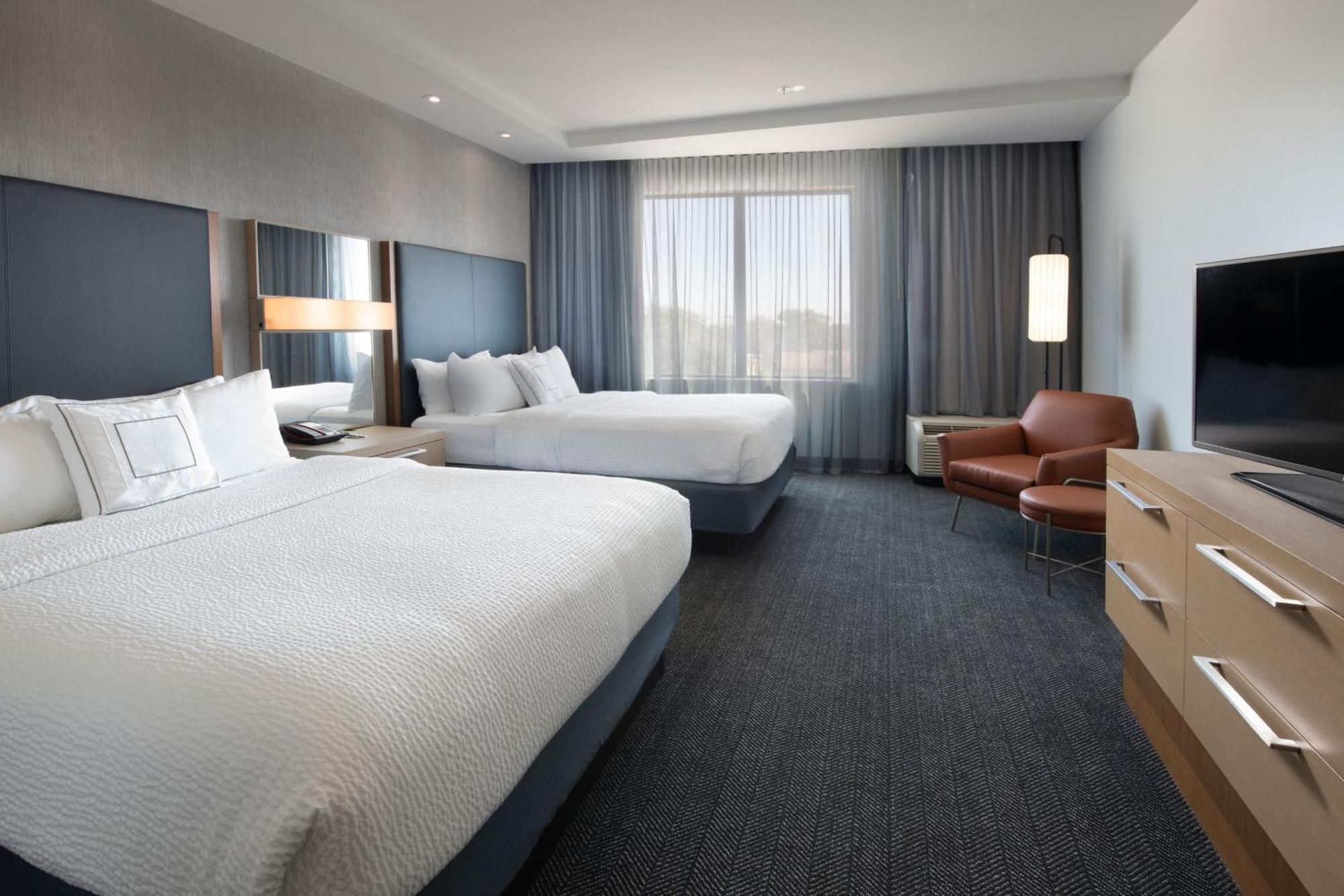 Courtyard By Marriott Lubbock Downtown/University Area Ngoại thất bức ảnh