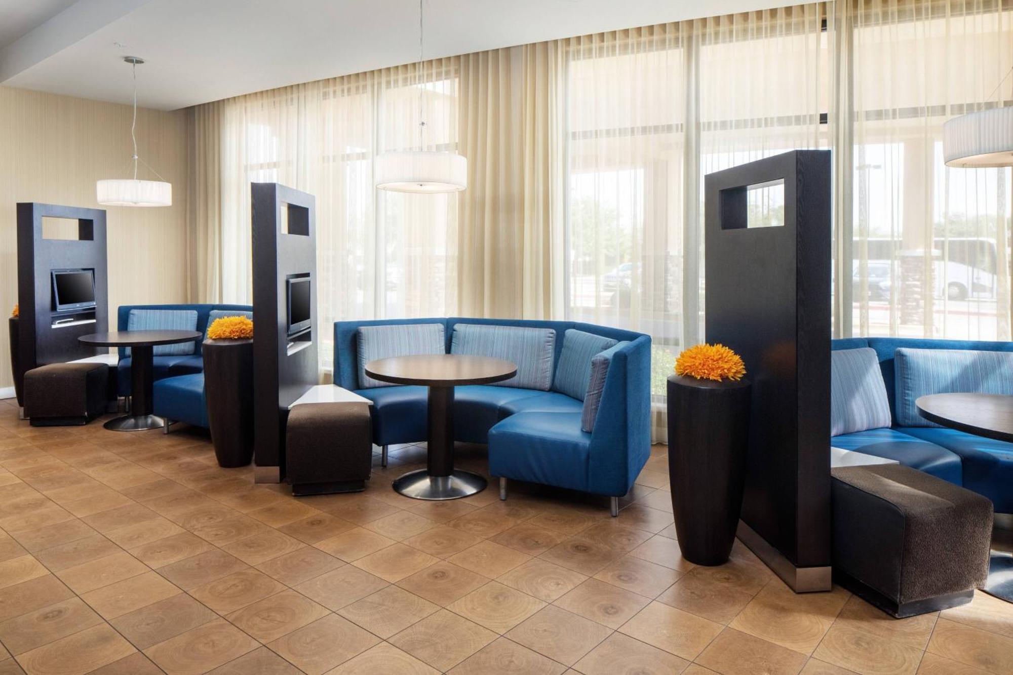 Courtyard By Marriott Lubbock Downtown/University Area Ngoại thất bức ảnh