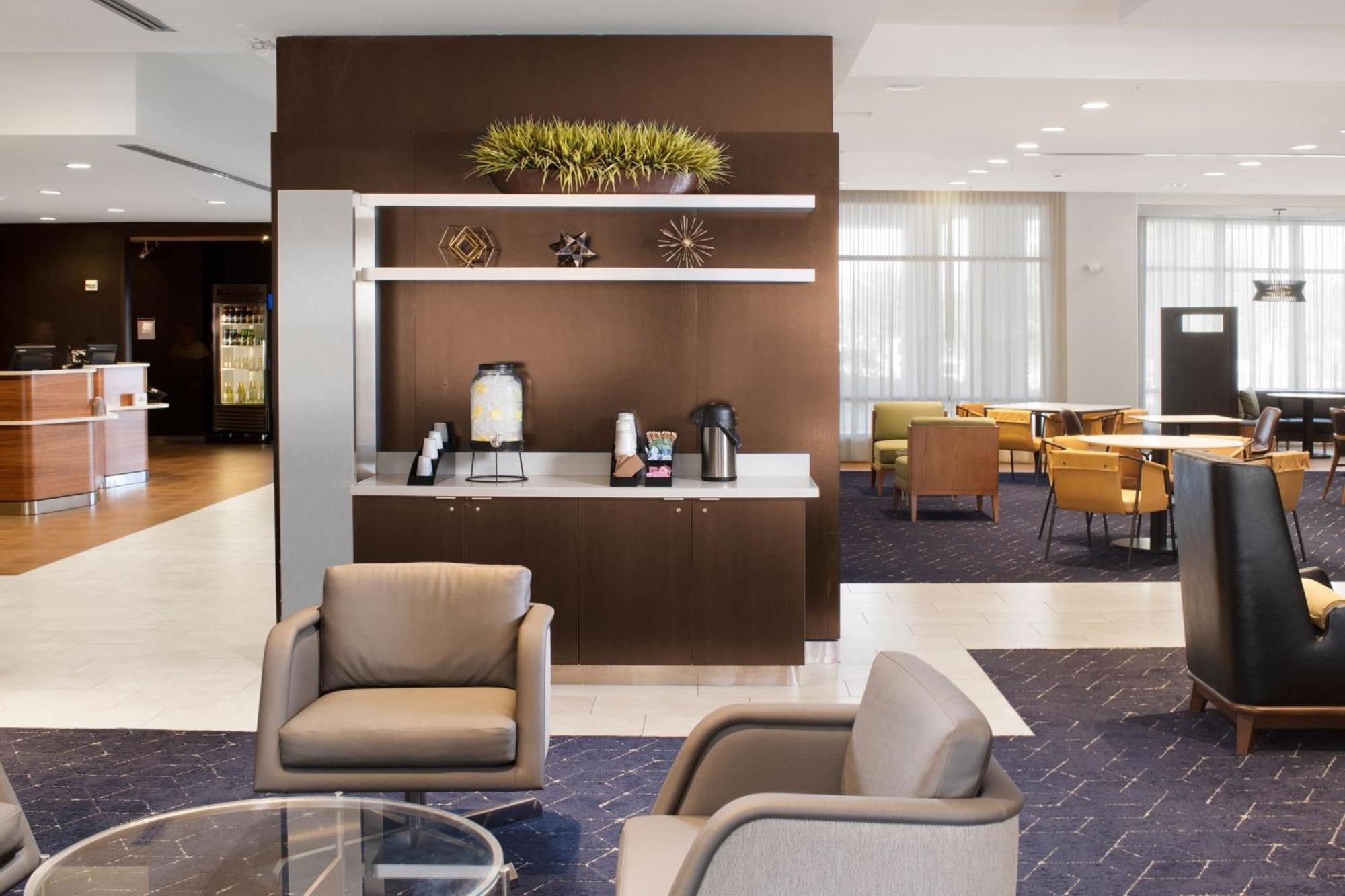 Courtyard By Marriott Lubbock Downtown/University Area Ngoại thất bức ảnh