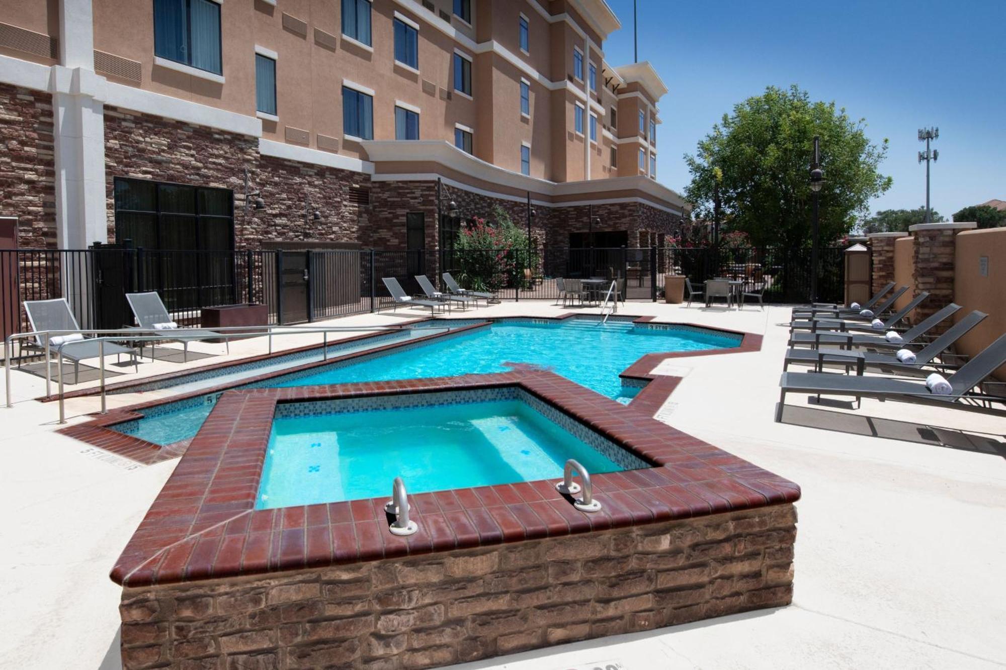 Courtyard By Marriott Lubbock Downtown/University Area Ngoại thất bức ảnh